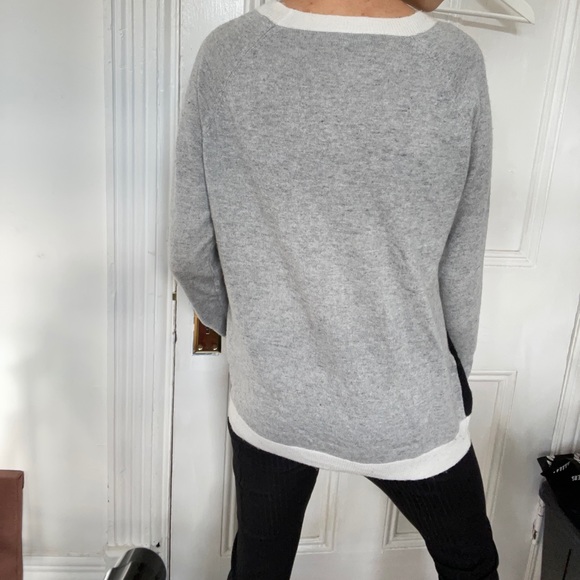 Colour block knit raglan top - Picture 3 of 5